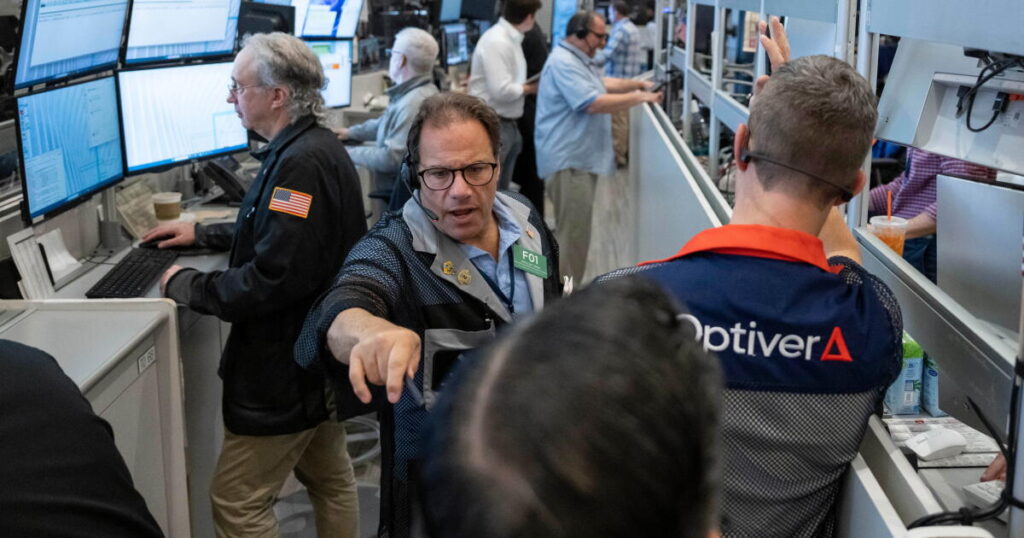 Rising oil prices, falling technology stocks and reversing bond yields keep Wall Street unsettled