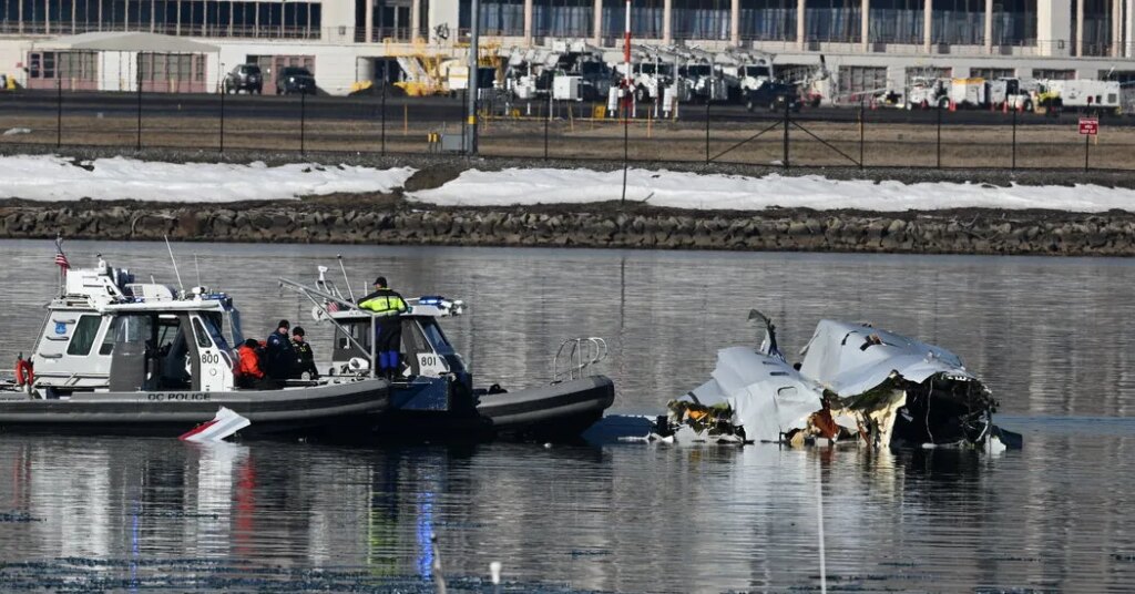 Army Actions Contributed to Reagan Airport Collision, Internal Report Says