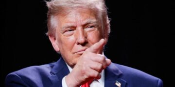 Dan Rather spots ‘devastating’ trick Trump is hiding up his sleeve for after the midterms