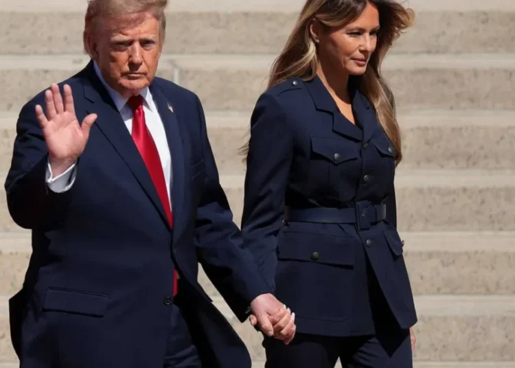 James Carville schools ‘dumb’ Kimberly Guilfoyle on what she missed from Melania Trump
