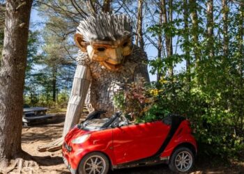 How a ‘Garbage Artist’ Is Helping Transform an Adirondack Mill Town