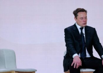 Musk’s ex comes out swinging for top Trump man as bombshell doc hits: ‘Absurd’