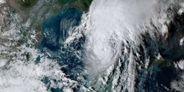 Hurricane Isaias Surged in Intensity in a Few Hours. Here’s How.