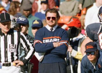 Mike Ditka, Fiery Coach Exalted in Chicago, Has Died