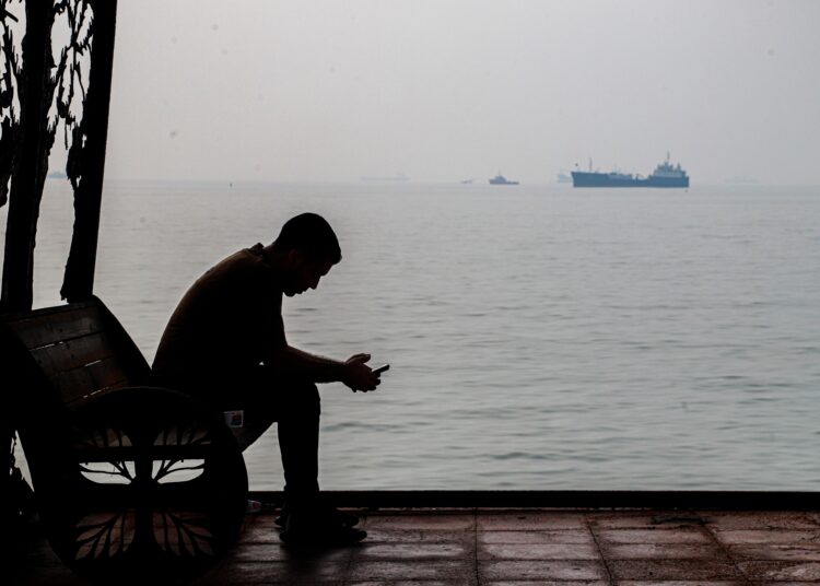 The U.S. can’t win in Iran until Trump makes a decision