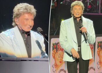 Barry Manilow makes triumphant return to stage after six-week hiatus amid cancer battle