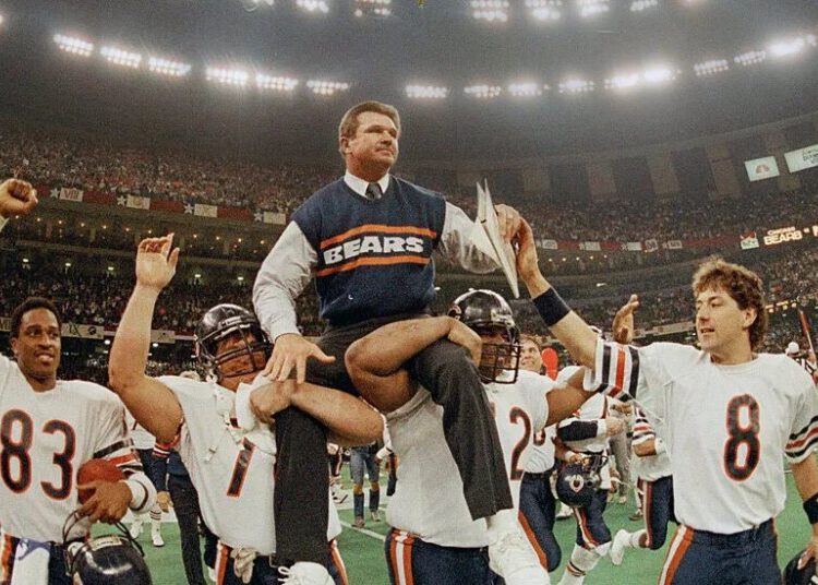 Mike Ditka Has Died. Bears Coach Was Beloved for Winning and Shouting.