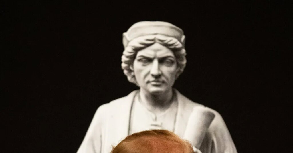 Trump Casts Himself as Columbus’s Protector in Pitch to Italian Americans