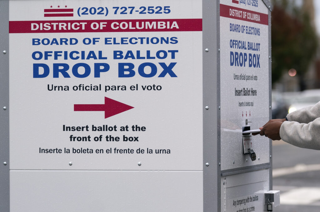 Troops loitering near ballot box were not guarding it, National Guard says