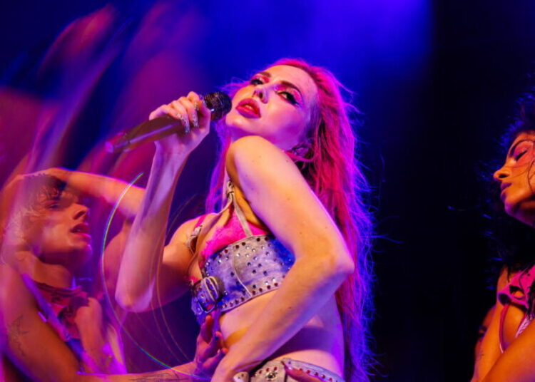 Adéla brings ‘Nicole Kidman’ — and the real Chappell Roan — to L.A.’s Fonda Theatre