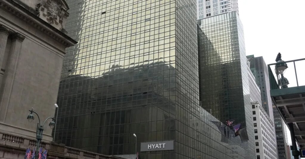 A New Tower Will Have Lots of Public Space but No Public Bathrooms