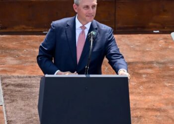 7 Coffins Are Found Near North Dakota Governor’s Residence