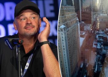 ‘Smallville’ star Tom Welling accidentally exposes himself in hotel window reflection