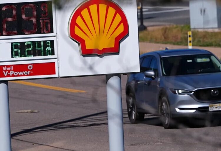 Russia’s deal to supply the U.S. with diesel is unlikely to ease pain at the pump, experts say. ‘It’s kind of shuffling deck chairs on the Titanic’