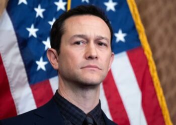 Joseph Gordon-Levitt Sounds the Alarm on AI Models ‘Being Trained to Hijack Your Intimacy’