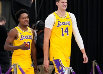 Lakers still waiting for preseason debuts of Walker Kessler, Collin Sexton