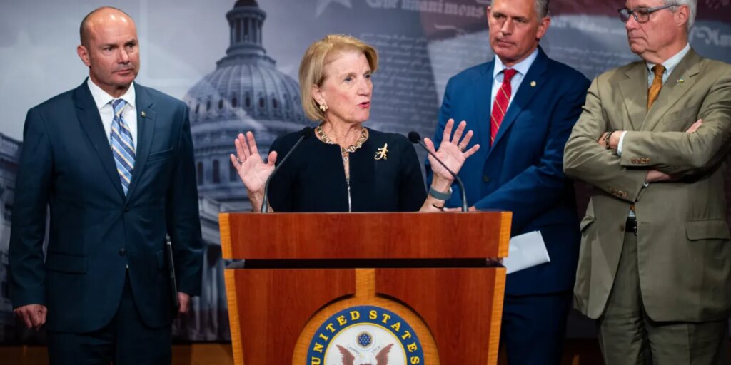The new energy permitting bill to feed the AI boom unites fossil fuels and clean power while dividing green energy and environmentalists