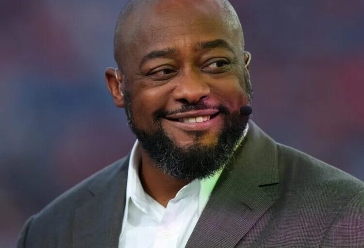 Warren Buffett watches YouTube, David Solomon DJs, and this former NFL coach spent 12 years playing Minecraft