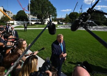 How the White House Manufactured a Narrative About a Trump Aide’s Call Logs