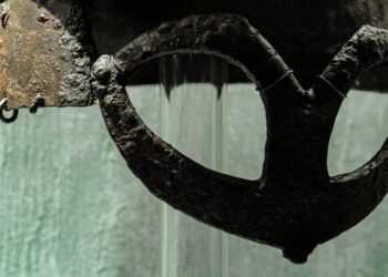 Who Were the Vikings? 21 Graves Weave a Tale of Hunters, Nomads and Sorceresses.