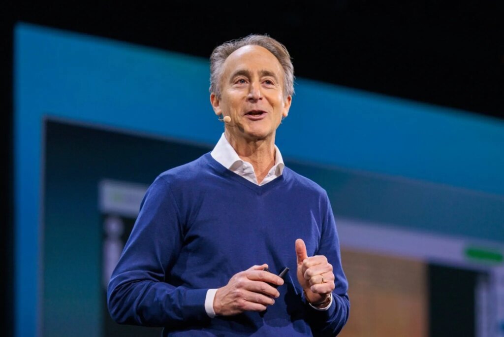 Ancestry’s CEO says a billionaire boss taught him to eat lunch with employees in the break room—it gives him access to ‘unfiltered information’