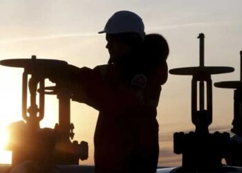 ‘So much for bringing jobs back’: GOP voters seethe as Trump policies decimate workers