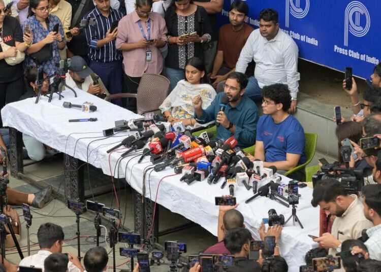 India’s ‘Cockroach’ Leaders Released as Small Protests Go On in Delhi