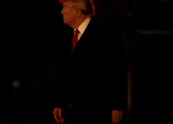 ‘October surprise’ wallops Trump admin as ‘disaster’ engulfs Middle East: expert