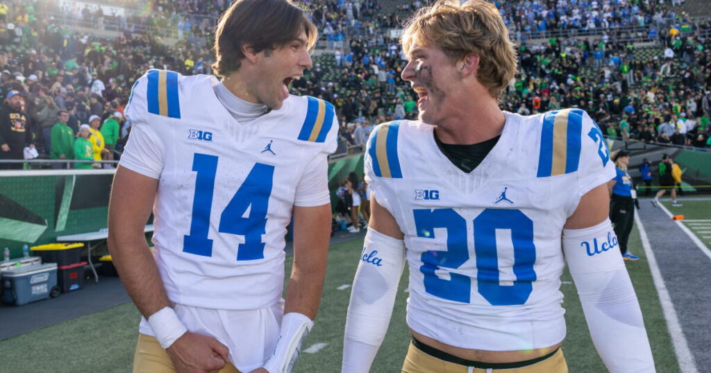 UCLA leaps to No. 12 in AP poll, USC holds steady at No. 19