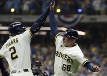 Dodgers could be in big trouble if Brewers steal their October swagger