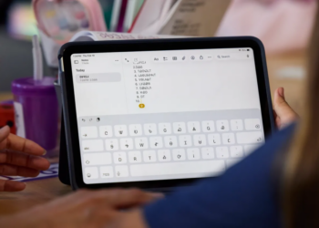 How Apple Puts Indigenous Languages on the iPhone Keyboard