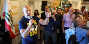 Republican Steve Hilton leans on cheeky ads, voter discontent in long-shot campaign for governor