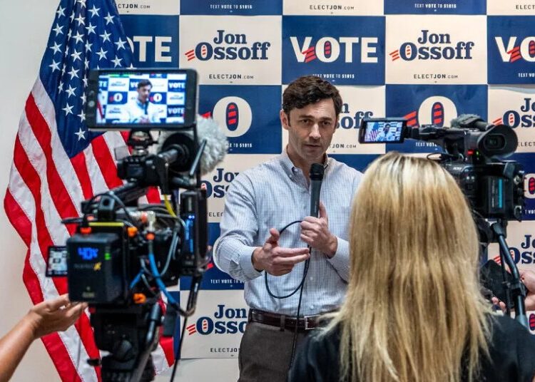 Democrats Tie Corruption to High Costs in Final Midterms Push