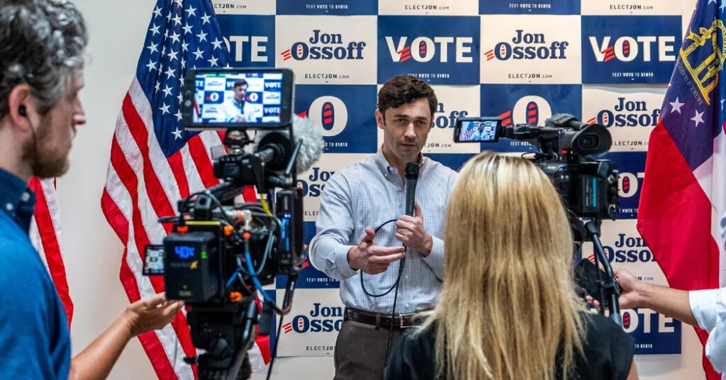 Democrats Tie Corruption to High Costs in Final Midterms Push