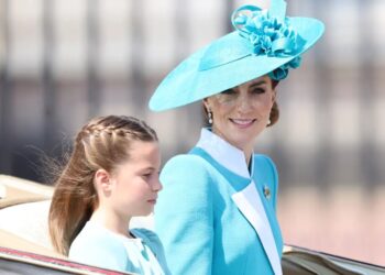 Kate Middleton and Princess Charlotte ditch chauffeurs for ‘normal’ tube ride in new video