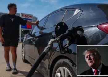 Oil soars above $105 in wake of Saudi airport strike, Ukraine energy attack blamed on Russia