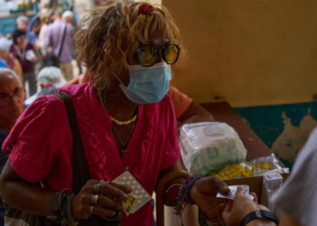 Cubans turn to free community pharmacies as medicines grow scarce