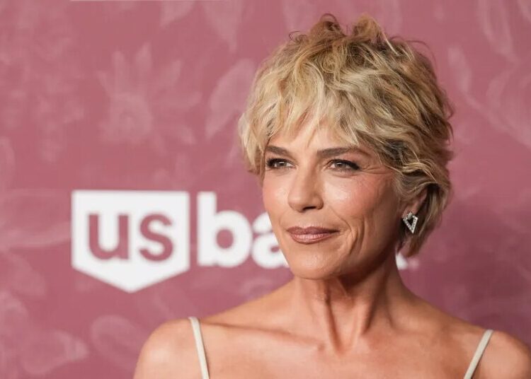Actress Selma Blair Is Arrested in Assault on Flight Attendants