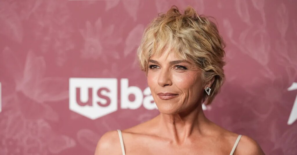 Actress Selma Blair Is Arrested in Assault on Flight Attendants