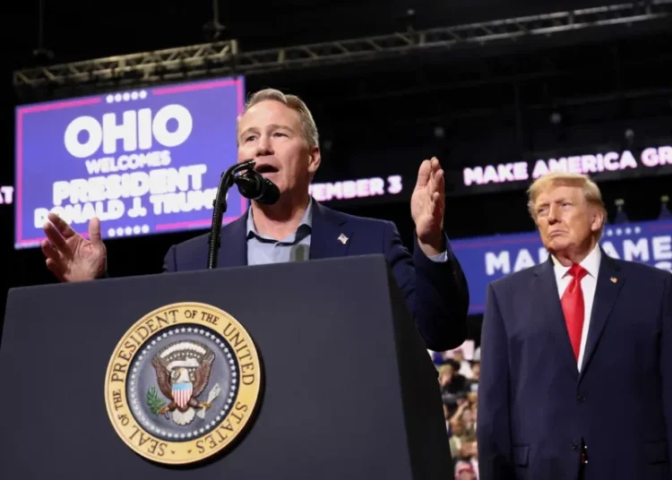 Trump buried in mockery for ogling male senator’s rear end: ‘Nothing unusual about this’