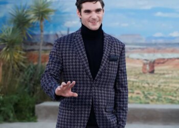 RJ Mitte, Who Played Walter White’s Son on ‘Breaking Bad,’ Dies at 34