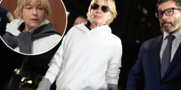 Selma Blair’s in-flight meltdown triggered by missed meds, ‘severe confusion’: lawyer