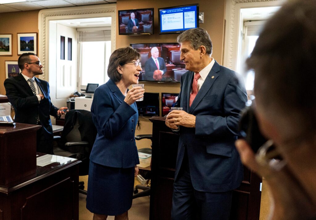 With judgment nearing, candidates lean on bipartisan partnerships