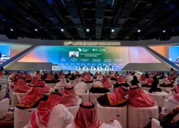 War Collides With Saudi Ambition at a Gathering of Oil Powers