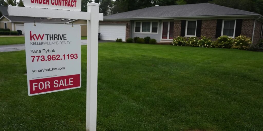 ‘A very tough market out there’: U.S. home sales fell 2.2% from last year as mortgage rates and prices rise