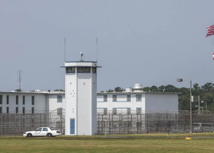 Florida Executes First Prisoner Since Botched Injection in Tennessee