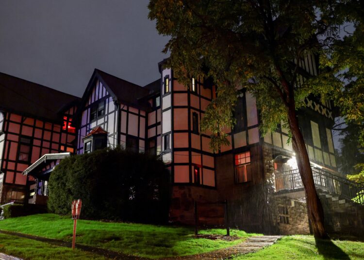 Cornell bans fraternity houses from hosting parties as rape investigation continues