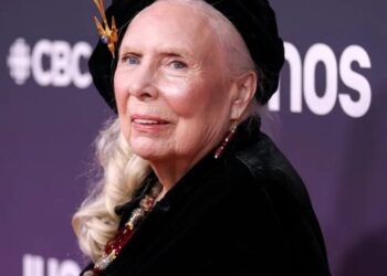 Joni Mitchell Is Now an American, After 60 Years of Living in the U.S.