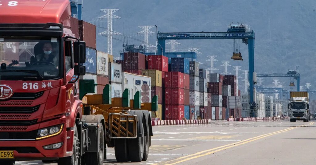 China’s Exports Soar, Putting Its Trade Surplus on Track for a Record