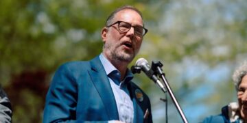 New York City Comptroller Backs Off Promise to Invest in Israeli Bonds